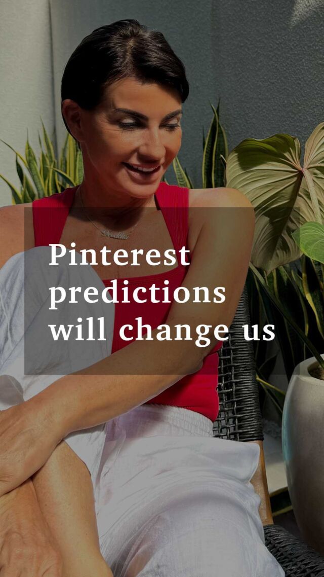Are you ready to revolutionize your wardrobe? 🚀 In this video, we're diving into 5 Pinterest predictions that will completely transform the way you dress. From bold colors to innovative silhouettes, these trends are set to dominate the styling scene. New vid in bio 
-
-
-
- #stylingtips #pinterest #predictions #styling #stylingtips #fashion #stylingcourse 
#whattowear #OOTD #frenchfashion #frenchstyle #streetstyle #polished #classy #elegant #stylegoals #chic #fashiontrends #stylingtrends #casualstyle #glam #fashioninspo #styleinspo #howtolook #fashionforward #fashionlife #closet #wardrobe